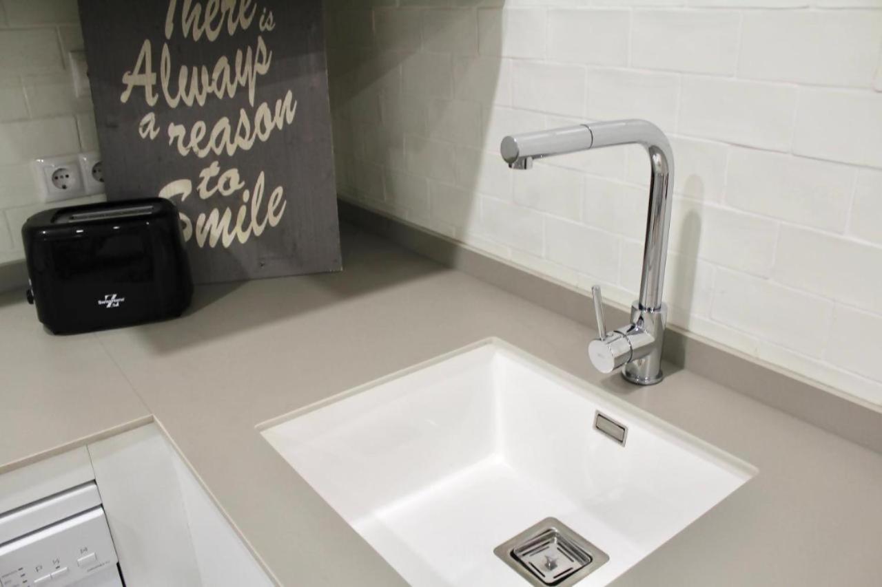 Hostfy Giralda Apartment Севиля Екстериор снимка